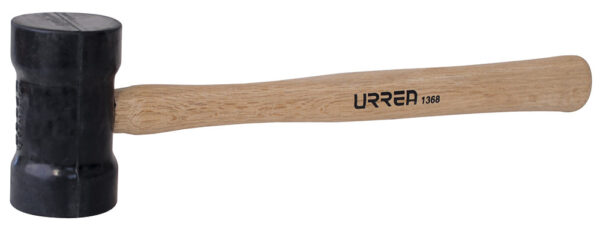 Mazo con cabeza de hule negro con mango de madera de encino de 16", 22 oz Urrea