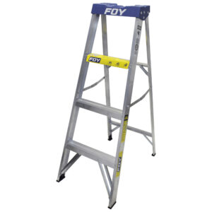 Escalera de tijera tipo III de aluminio y tapa plástica con 3 peldaños Foy