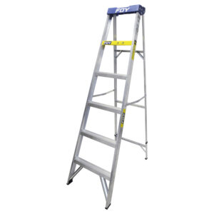Escalera de tijera tipo III de aluminio y tapa plástica con 5 peldaños Foy