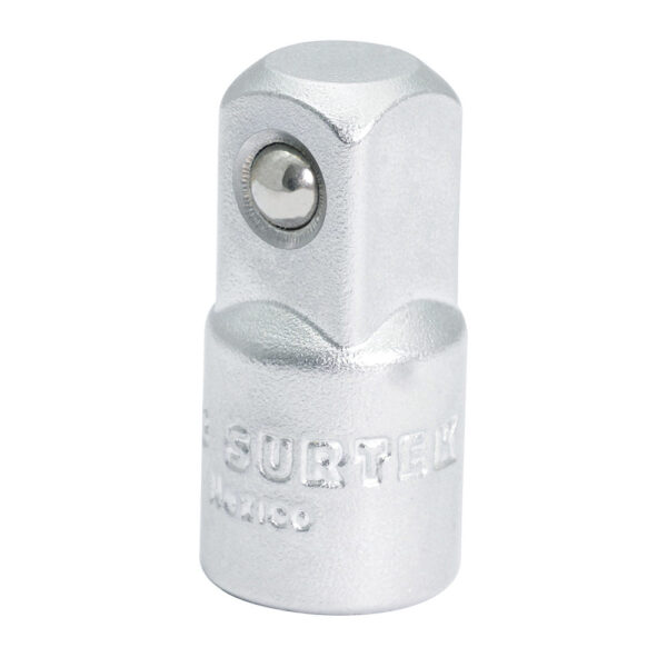 Adaptador para dado cuadro de 3/8" hembra a 1/2" macho Surtek