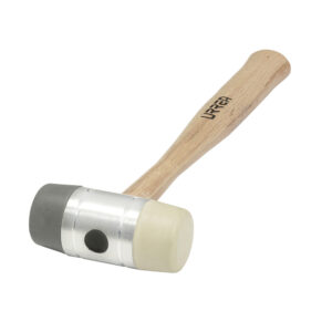 1363 Martillo con tapas plásticas intercambiables con mango de madera de 16", 13 oz Urrea