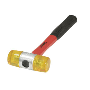 1383FV Martillo con tapas plásticas con mango de fibra de vidrio de 11-1/4", 14 oz Urrea